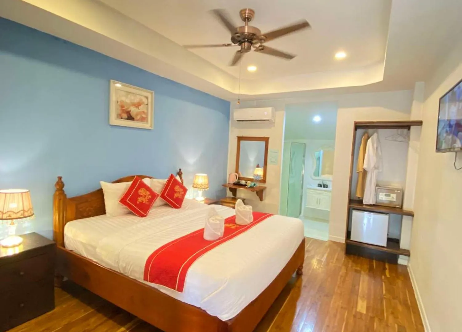 Hotel Golden Lotus Namkhan River View Luang Prabang