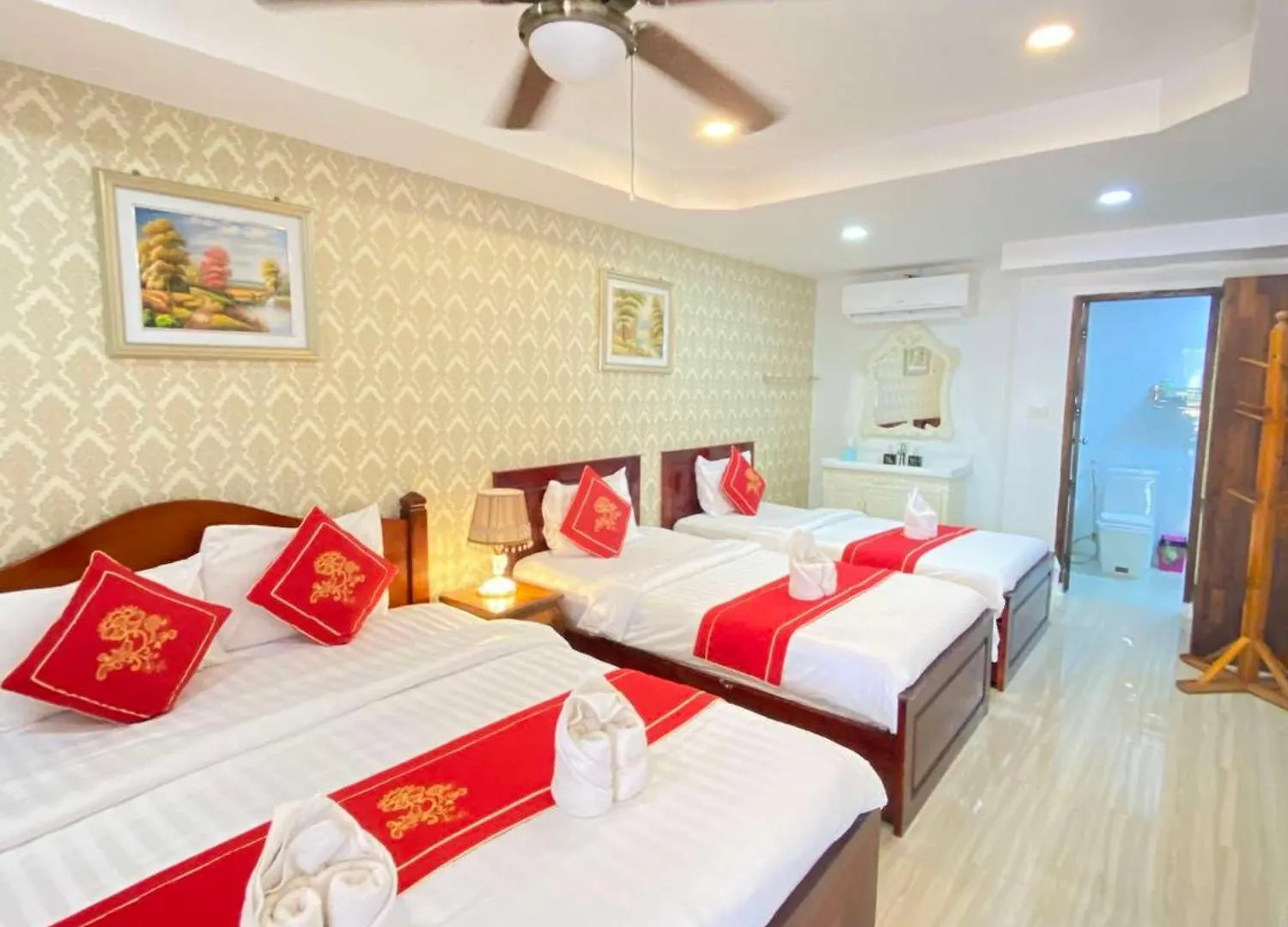 Golden Lotus Namkhan River View Luang Prabang Hotel